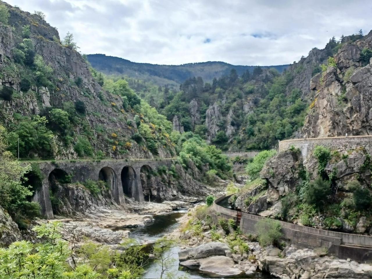 Comme à la maison près de la DOLCE VIA Saint-Fortunat-sur-Eyrieux Esterno foto